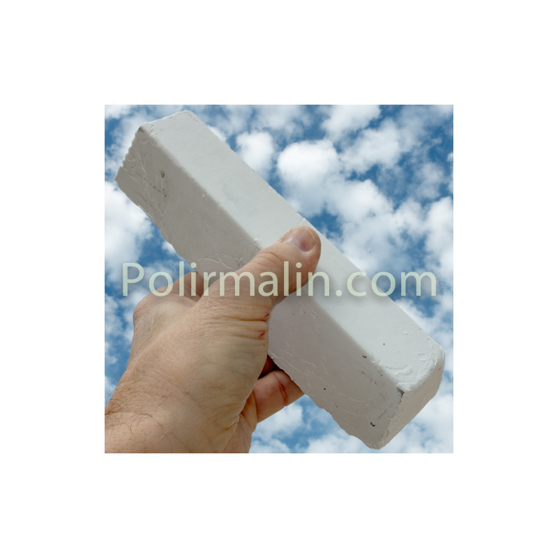 Pâte à polir pour polissage extra fin des stratifiés polyester ou époxy.