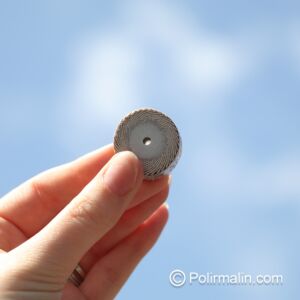 ROUE À LAMELLES ABRASIVES Ø25 x 20 MM AVEC FILETAGE M4